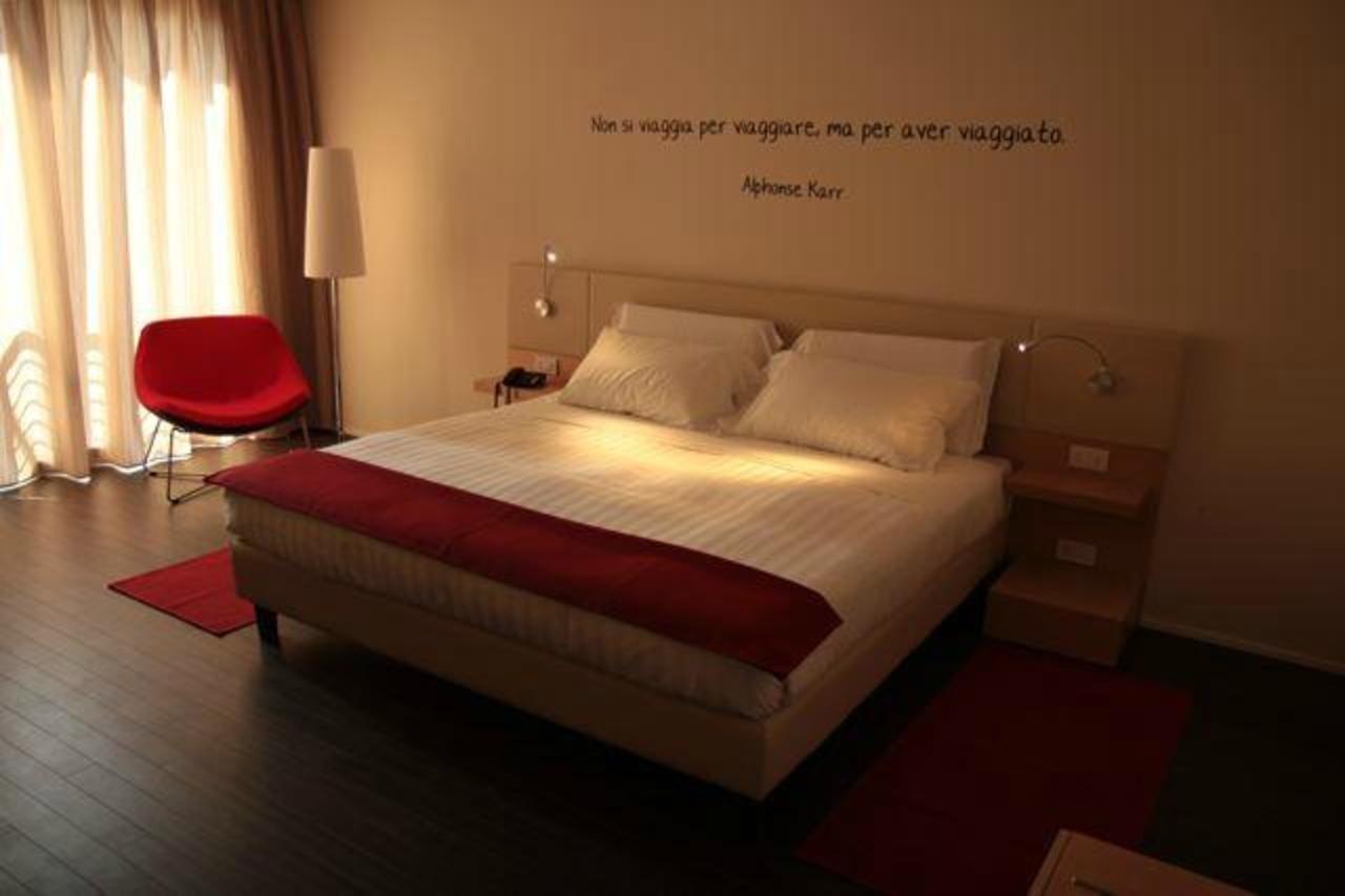 Una Hotels Le Terrazze Treviso Hotel & Residence Lancenigo Exterior photo